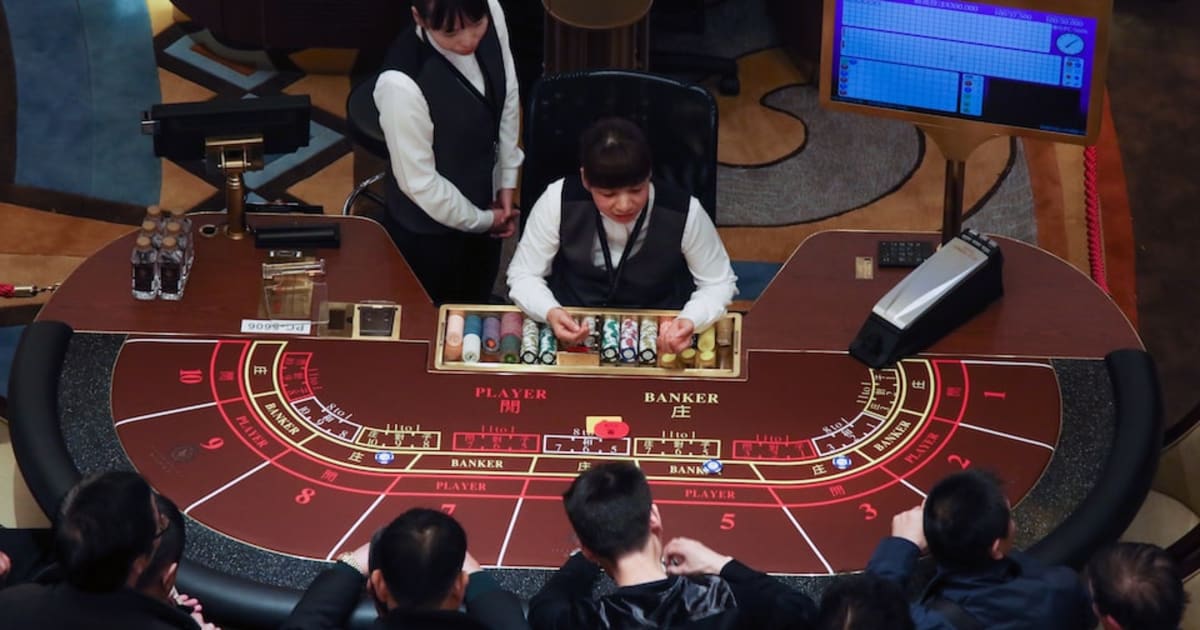 What are Live Casino Dealers and How Do They Work?